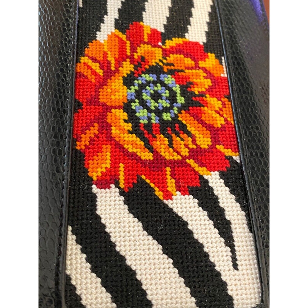 Vtg Floral Needlepoint Locking JEWELRY BOX Hand Stitched Black Zebra Small Lined - Picture 10 of 16